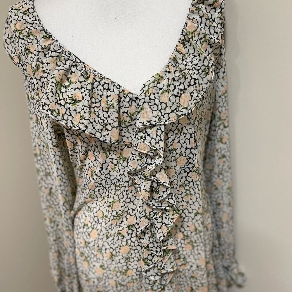 NWT Free People Gigi Floral Chiffon
Maxi Top
Retail $198
Size S - Picture 8 of 14